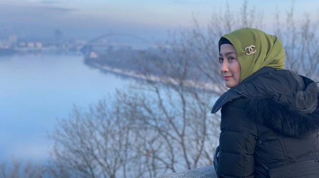 Desy Ratnasari Tak Mau Calon Suaminya Disebut Pengusaha