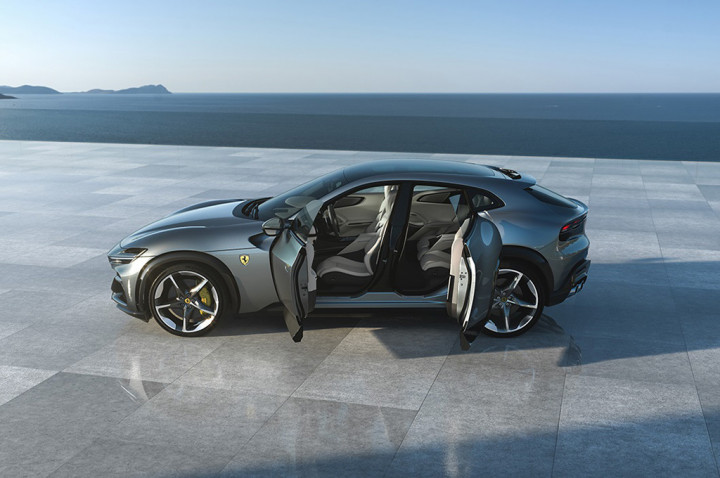 Tidak Ingin Terlalu Laku, Produksi Ferrari Purosangue Dibatasi