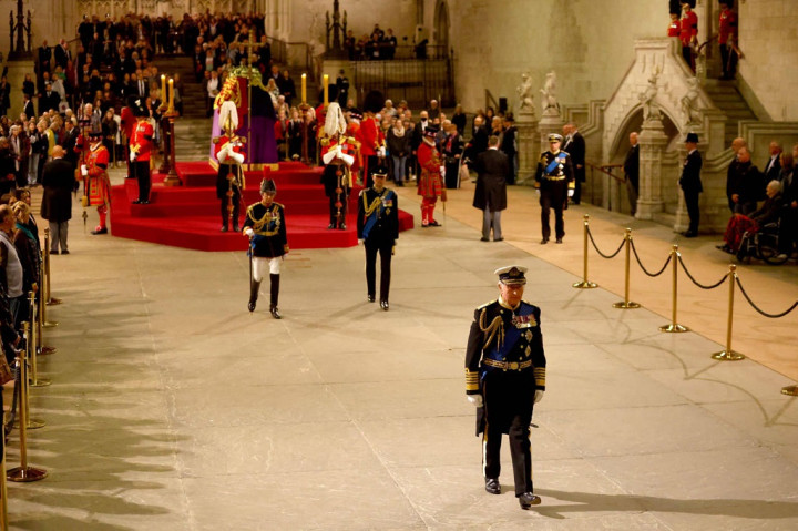 Persemayaman Peti Ratu Elizabeth II di Westminster Hall Berakhir