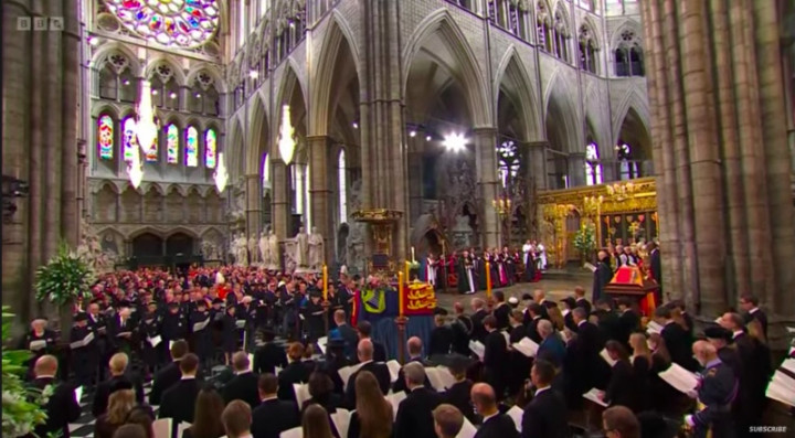 Sekjen Persemakmuran dan PM Inggris Bacakan Ayat Alkitab Penghormatan untuk Ratu Elizabeth II