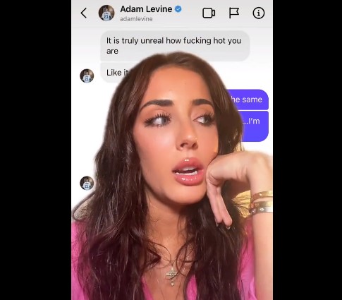 Tega! Adam Levine Berniat Pakai Nama Selingkuhan untuk Calon Anaknya