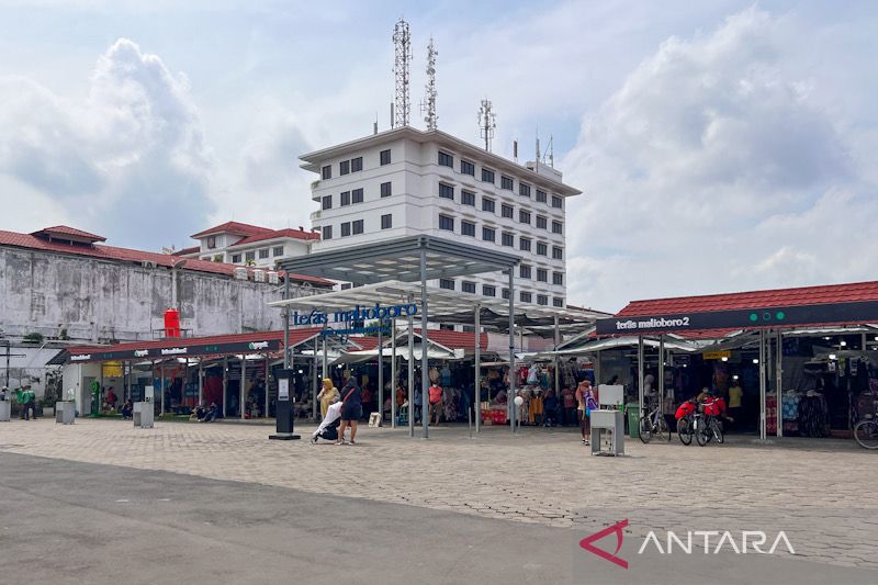  Teras Malioboro 2 yang menjadi salah satu lokasi relokasi PKL Malioboro Yogyakarta, 9 Juni 2022. ANTARA/Eka AR