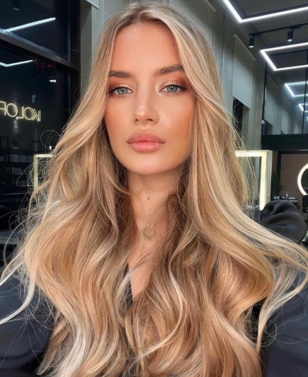 Warna rambut ini selain masih eksis juga cantik. Wajib dicoba deh! (Foto: Dok. Fabmood)