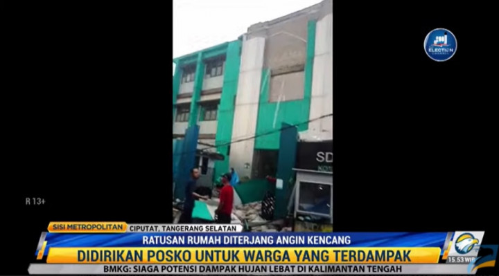Hujan Deras dan Angin Kencang Rusak Ratusan Rumah di Ciputat
