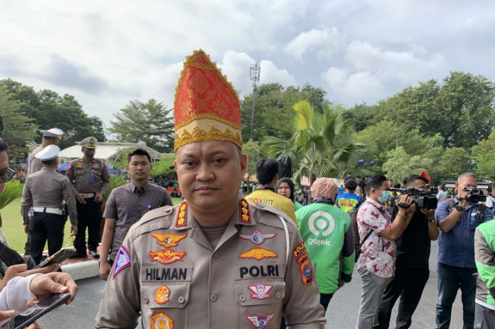Polisi Lalu Lintas di Sumbar Diminta Tidak Mencari Kesalahan Pengendara