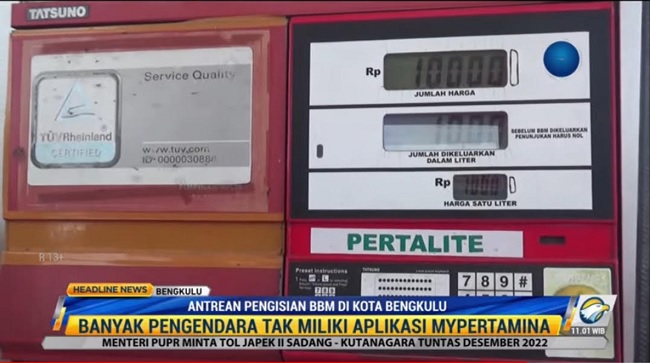 Antrean di SPBU Kawasan Bengkulu Mengular