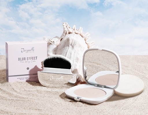 Blur Effect Two Way Cake. (Foto: Dok. Istimewa)