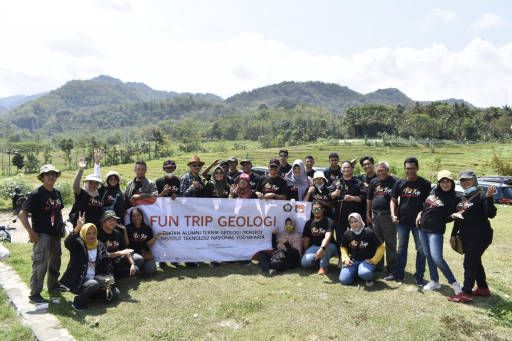 Suasana Fun Trip Geologi Ikageo ITNY