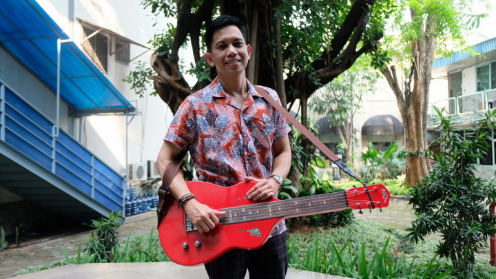 Amrus Ramadhan: Steel Guitar Bukan Lagi Instrumen Jadul