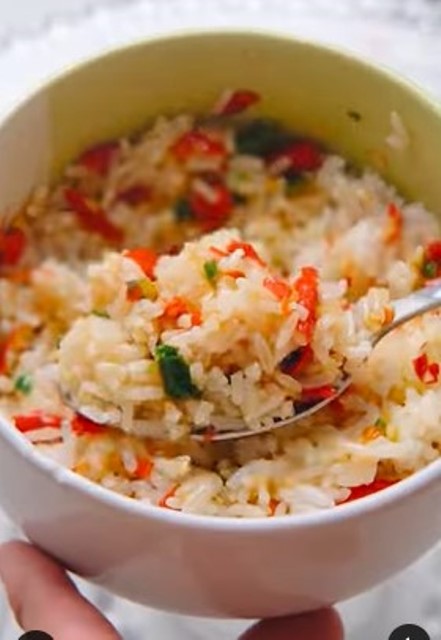 Ini sambal yang sedang viral, sambal china yangs edang viral. (Foto: Dok. Instagram Henjiwong | JktFoodIndulgence/@henjiwong)