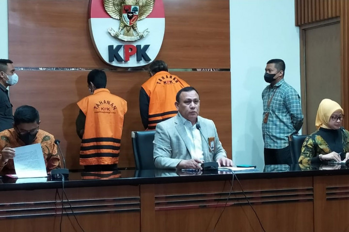 Penampakan Para Tersangka Suap yang Kena OTT KPK
