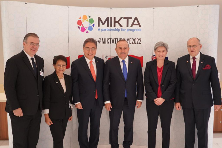 Masalah Pupuk, Krisis Pangan Jadi Perhatian Indonesia di Pertemuan MIKTA