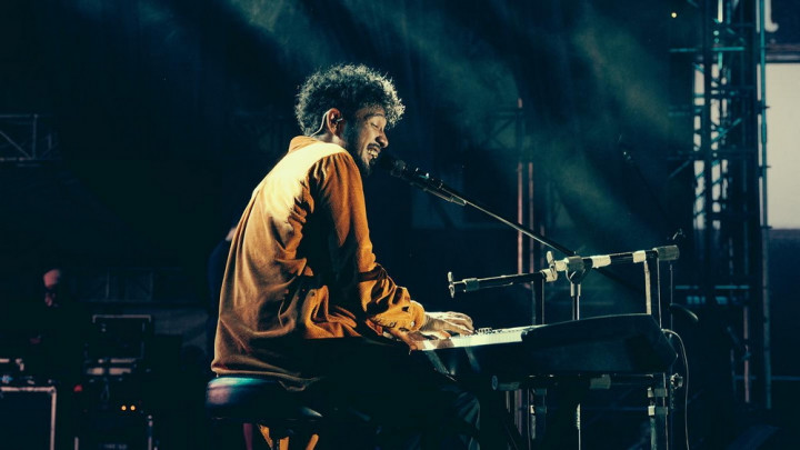 Teddy Adhitya Rilis Mini Album Baru, Libatkan Danilla dan Petra Sihombing