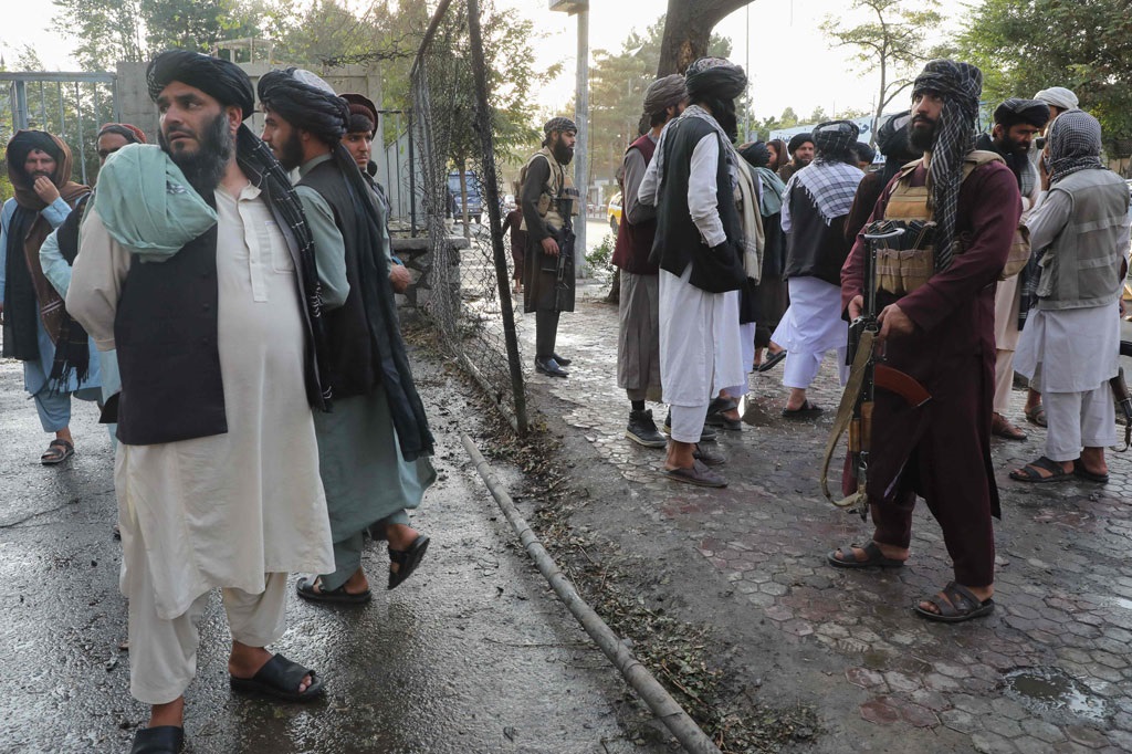 Duh, Masjid di Afghanistan Lagi-lagi Diguncang Bom, 7 Tewas 41 Terluka Duh, Masjid di Afghanistan Lagi-lagi Diguncang Bom, 7 Tewas 41 Terluka