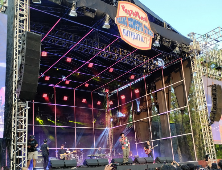 Tampil di Pestapora, Teddy Adhitya Kaget Banyak yang Hafal Lagu Barunya