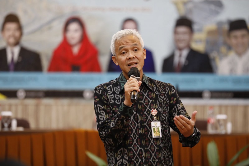 Pedagang Kecil di Kramat Jati Ingin Program Ganjar Menjadi Skala Nasional Pedagang Kecil di Kramat Jati Ingin Program Ganjar Menjadi Skala Nasional