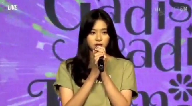 Video <i>Ngevape</i> Viral, Zee JKT48 Minta Maaf