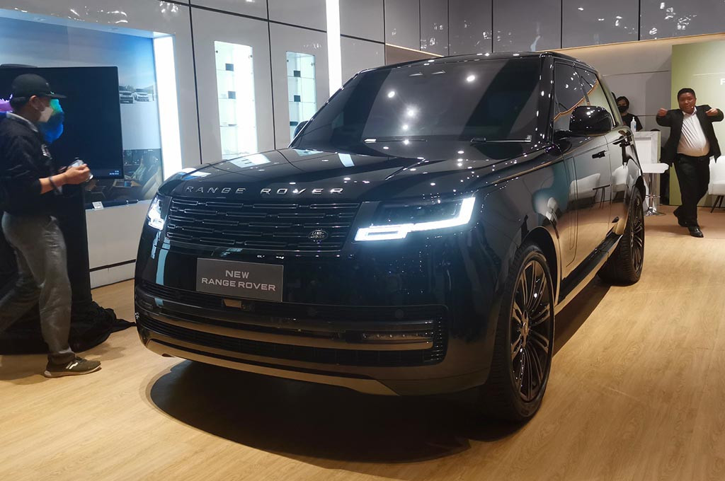 Range Rover Generasi Ke-5 Mengaspal, Harganya Mulai Rp5,9 Miliar Range Rover Generasi Ke-5 Mengaspal, Harganya Mulai Rp5,9 Miliar