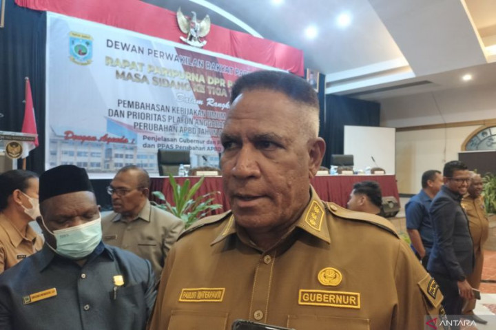 Pj Gubernur Papua Barat Somasi Pengacara Lukas Enembe