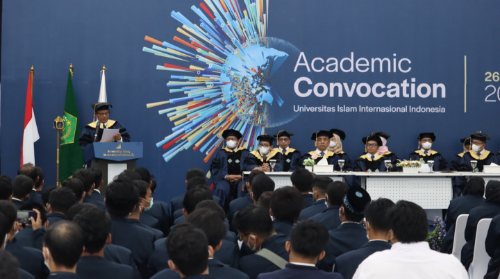 UIII Mulai Kuliah Tatap Muka 2022, Mahasiswanya Raih Beasiswa Penuh <i>Lho</i>!