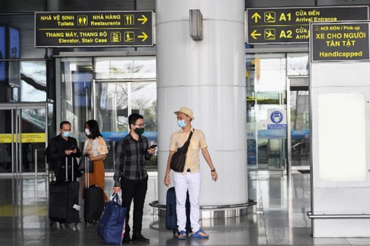 Vietnam Tutup 9 Bandara Jelang Kedatangan Topan Super Noru