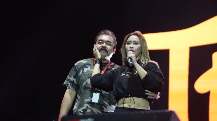 Diajak Inul Daratista Manggung, Adam Suseno: Ternyata Fans Saya Lebih Banyak!