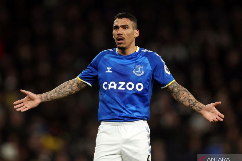 Gelandang Everton asal Brasil, Allan. (ANTARA/Reuters/MATTHEW CHILDS)