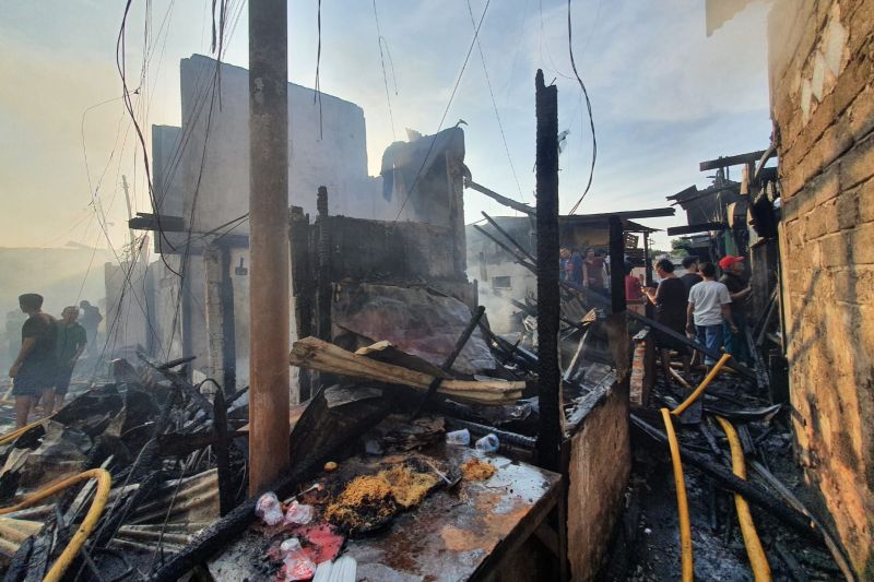 Kebakaran di Cikini Kramat, Menteng, Jakpus. Foto: Branda Antara.