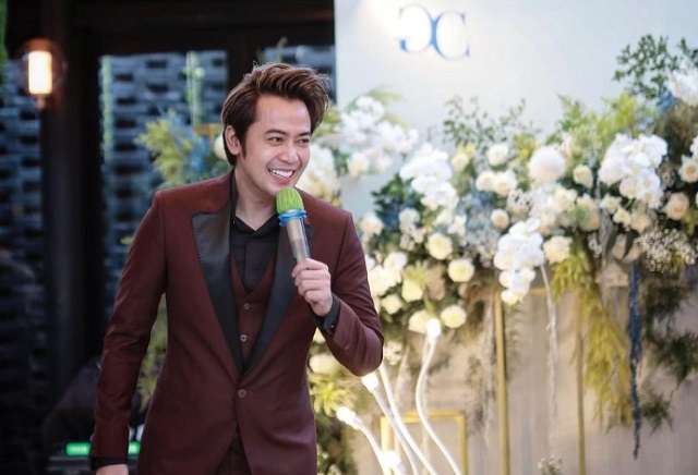 Netizen Sebut Kriss Hatta Paedofil Akibat Pacari Remaja 14 Tahun, Apa Artinya?