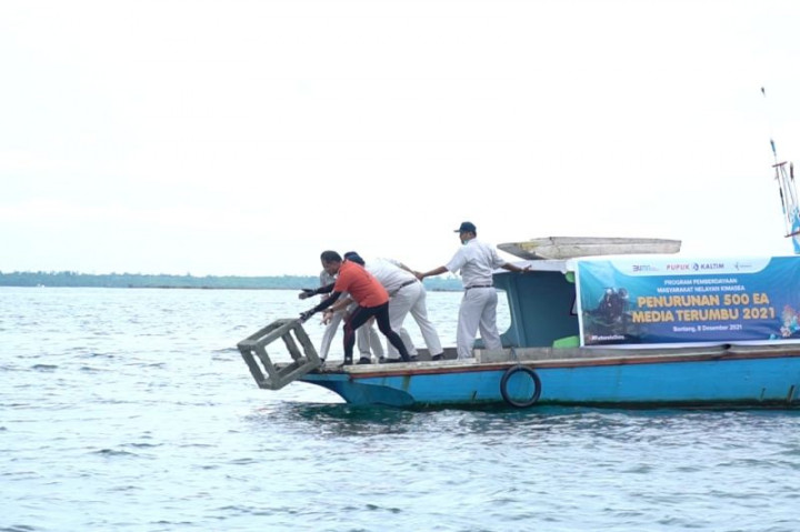 Pupuk Indonesia Grup Dukung Rehabilitasi Terumbu Karang
