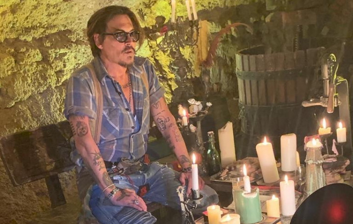 Hubungan Johnny Depp dengan Joelle Rich Cuma Main-main