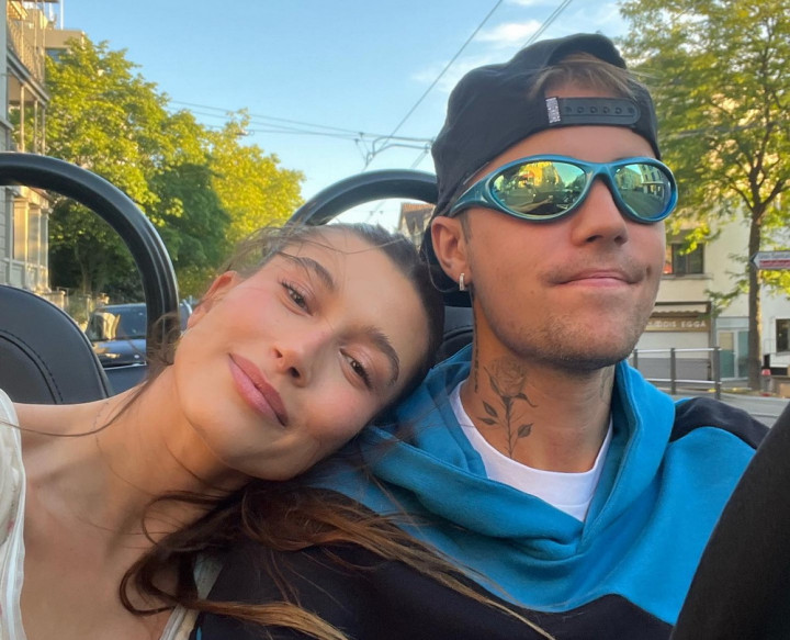 Hailey Bieber Jawab Tudingan Rebut Justin Bieber dari Selena Gomez