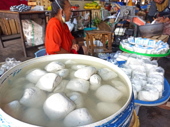 Harga Kedelai Impor Naik, Pedagang Tahu di Solo Kecilkan Ukuran