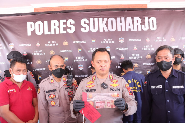 Pengedar dan Penjual Uang Palsu Online Diringkus Polres Sukoharjo