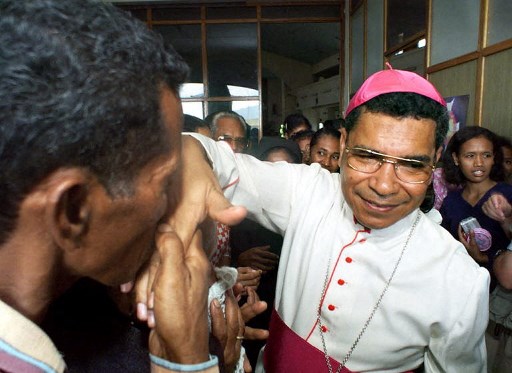Vatikan Sanksi Uskup Belo Karena Tuduhan Melecehkan Anak
