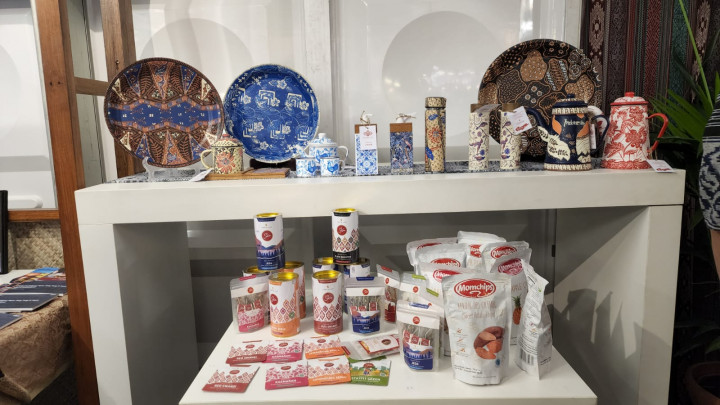 Lambungkan Citra Teh Indonesia di Mata Dunia, BRI Dukung UMKM Sila Tea di Pasar Tong Tong Belanda