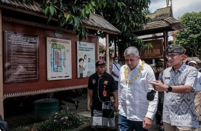 Sekjen UNWTO Kagum dengan Keindahan Desa Wisata Penglipuran. (Foto: Kemenparekraf)