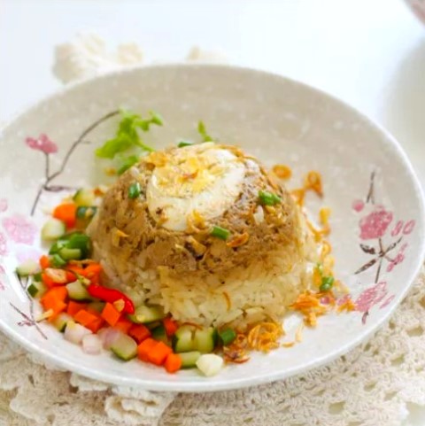 Ini resep nasi tim jamur dengan rice cooker. (Foto: Dok. Endeus TV)