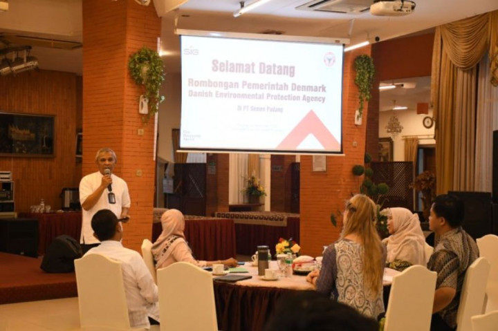 <i>Simsalabim</i>, Semen Padang Bakal Sulap Sampah Jadi Bahan Bakar