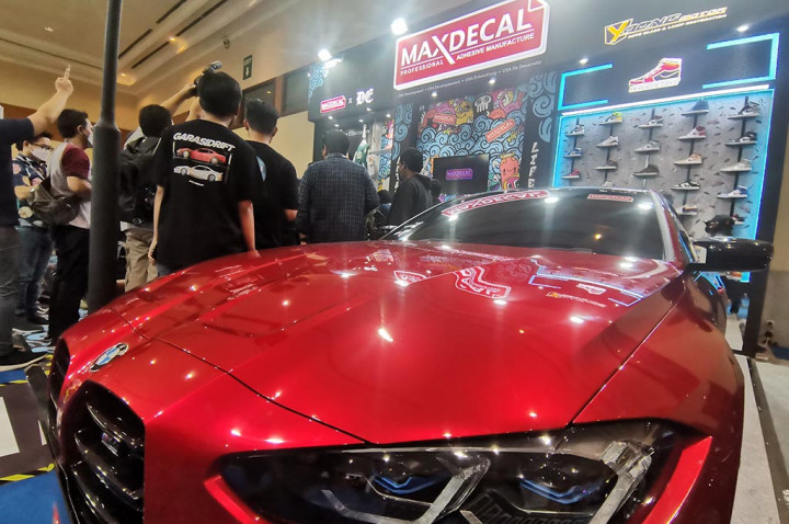 Stiker Mobil Maxdecal Hasilnya Seperti Cat, Ada 100 Warna