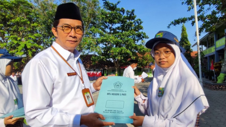 Pengumpul 150 Medali, Siswa MTsN 1 Pati Ini Sabet 2 Medali di Youth Science Olympiad Nasional