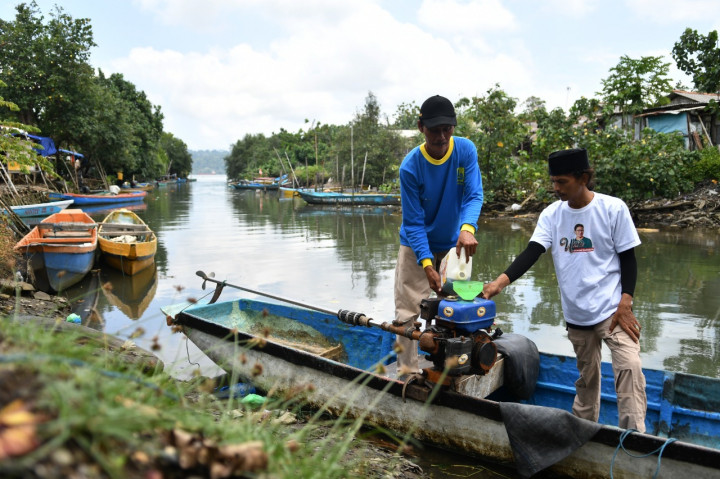 Relawan Bantu Bangkitkan Ekonomi Ratusan Nelayan di Cilacap
