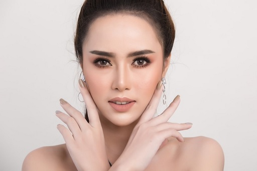 Ladies, Ini yang Bikin Tampilan Make Up Awet 24 Jam