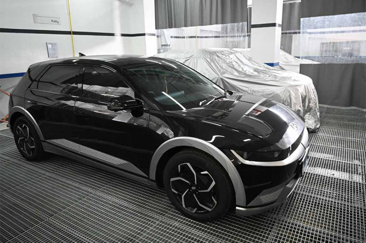 Mobil Listrik Hyundai Rusak? Gini Cara Hyundai BSD City Melakukan Perbaikan