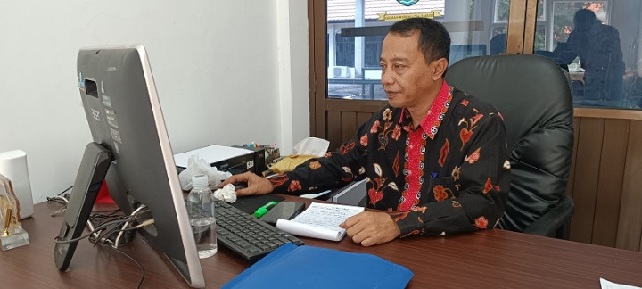 Kejar Target Jelang Pemilu, Perekaman KTP di Cirebon Hingga Larut Malam