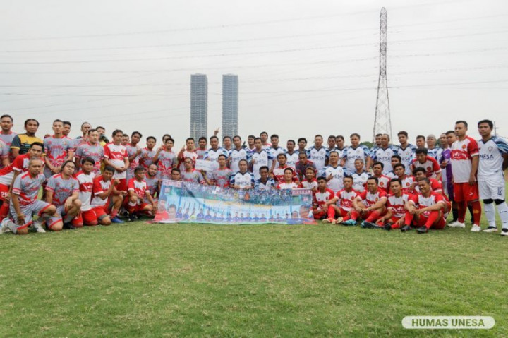 Unesa Gelar Laga Amal dan Siapkan Bantuan Pendidikan untuk Korban Tragedi Kanjuruhan