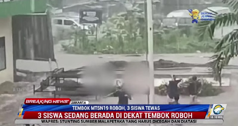 Peristiwa tembok roboh di MTNS 19 Cilandak. (tangkapan layar Metro TV)