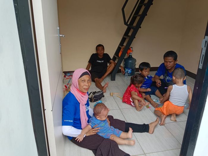 Warga Kampung Gembrong Kini Gembira