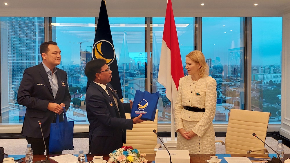 NasDem-Delegasi Parlemen Ukraina Bahas Investasi hingga Pertukaran Pelajar NasDem-Delegasi Parlemen Ukraina Bahas Investasi hingga Pertukaran Pelajar