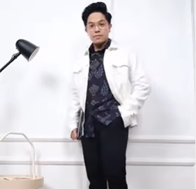 Batik yang terlihat smart casual (Foto: Instagram Faishal Haq Junaidi)